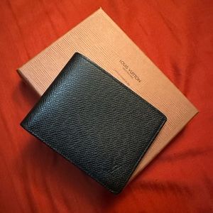 Mens Louis Vuitton wallet